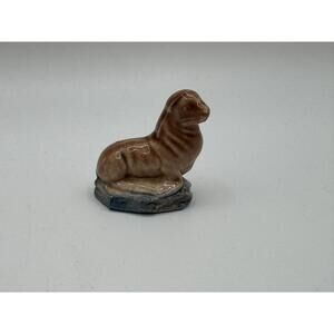 Vintage Wade Whimsies Seal Made in England Figurine